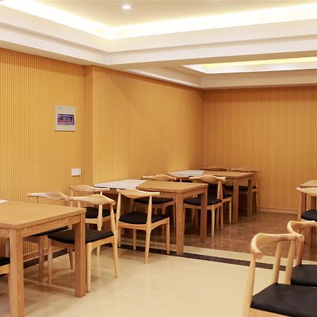 GreenTree Inn AnHui Wuhu Sanshan Development District Express Hotel Buitenkant foto
