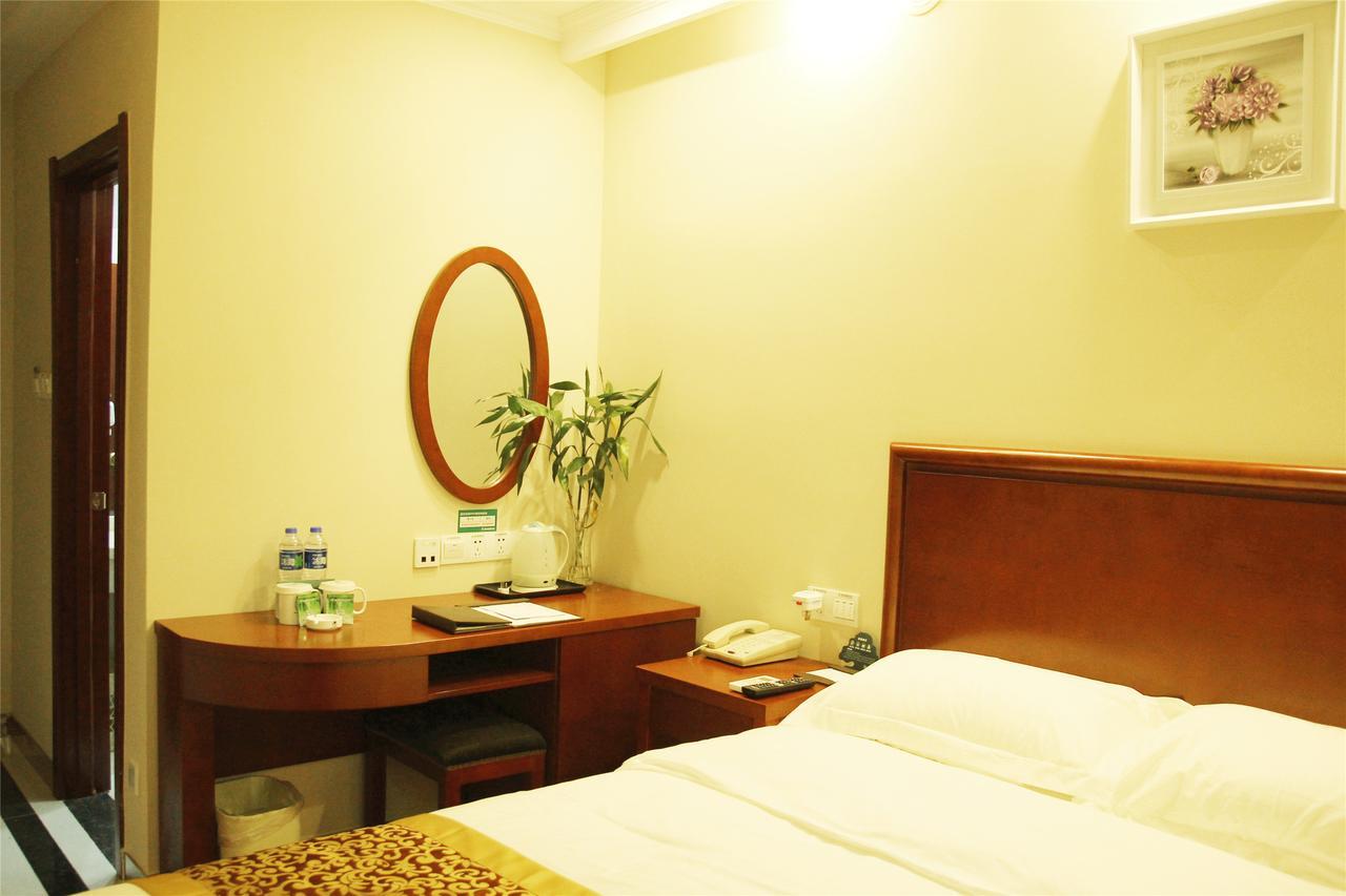 GreenTree Inn AnHui Wuhu Sanshan Development District Express Hotel Buitenkant foto