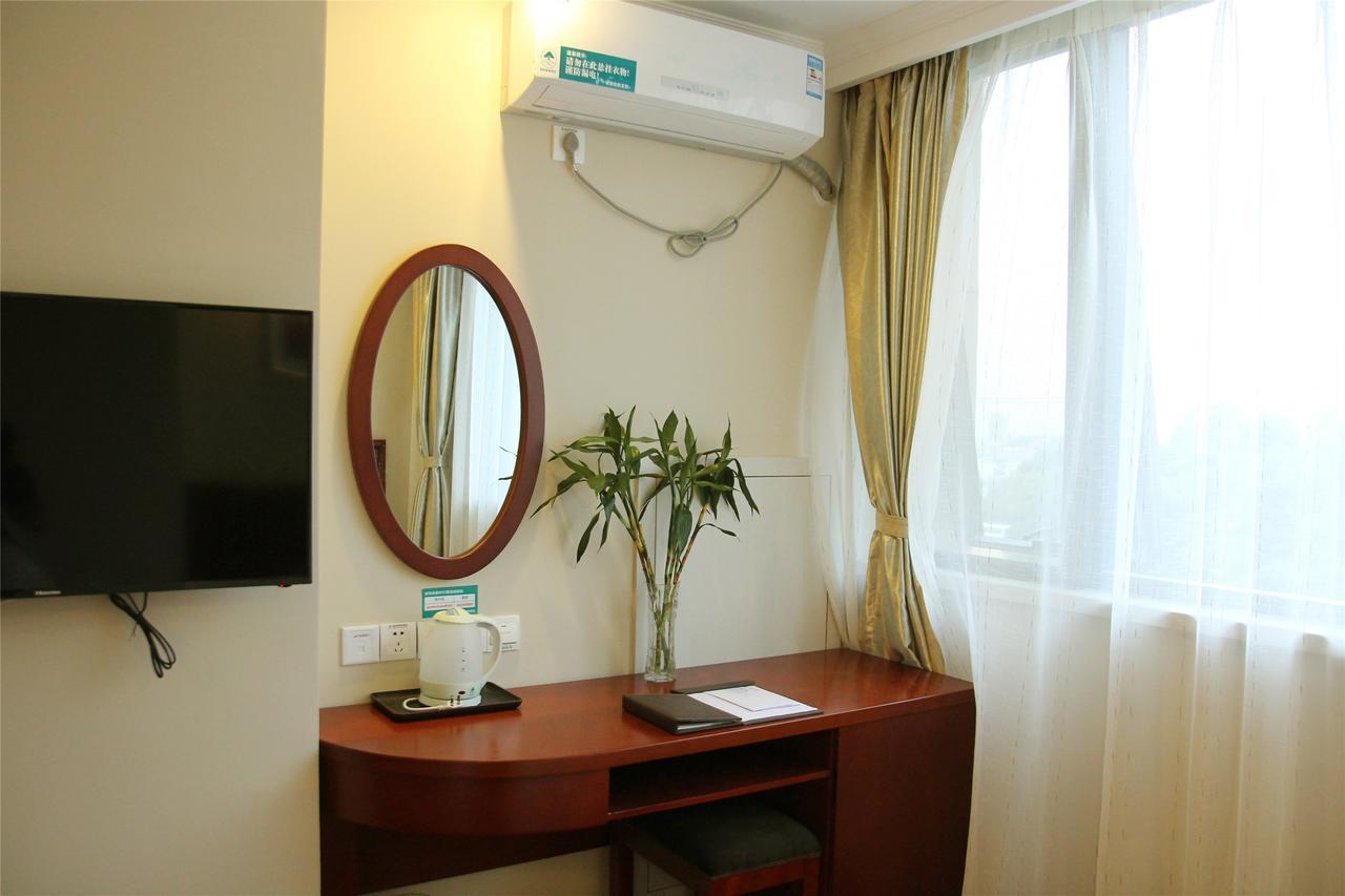 GreenTree Inn AnHui Wuhu Sanshan Development District Express Hotel Buitenkant foto
