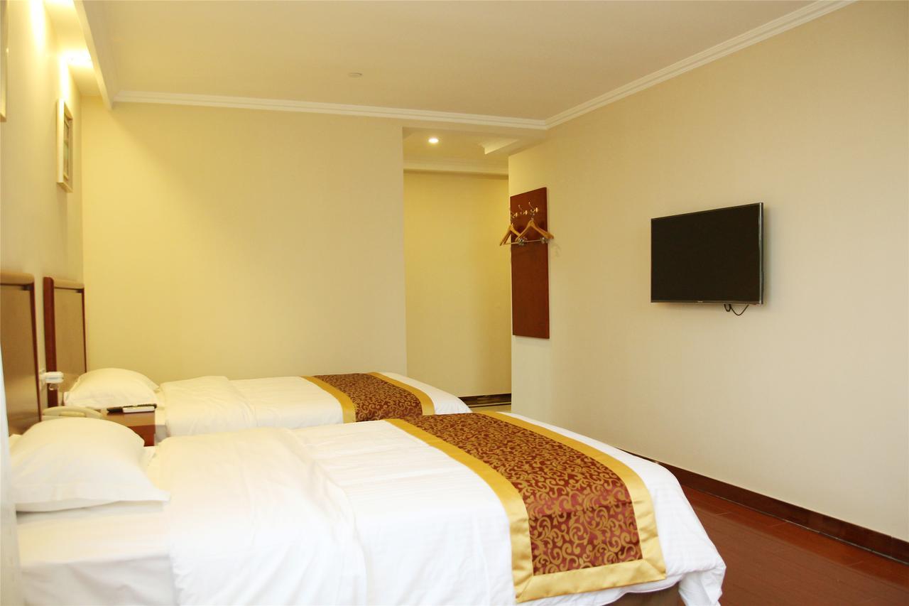 GreenTree Inn AnHui Wuhu Sanshan Development District Express Hotel Buitenkant foto