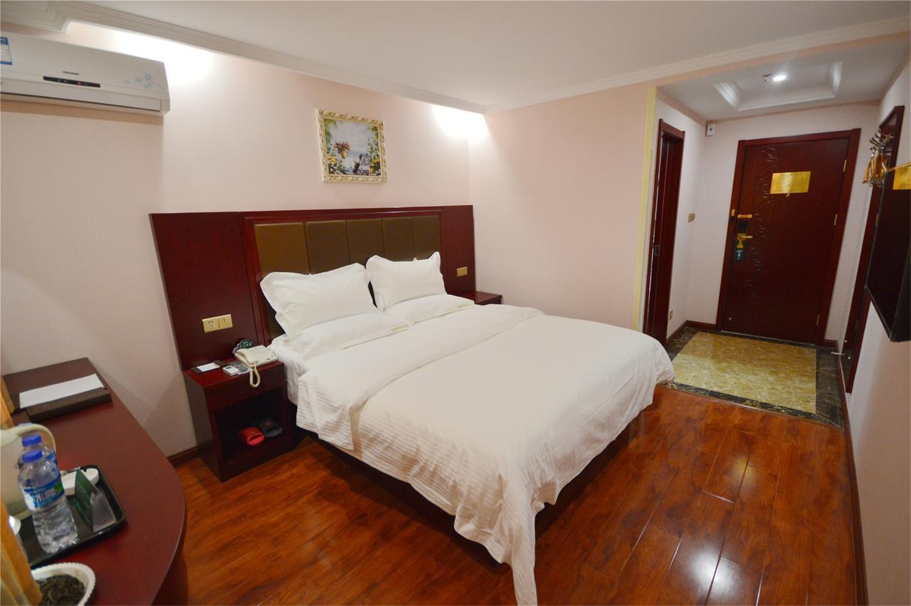 GreenTree Inn AnHui Wuhu Sanshan Development District Express Hotel Buitenkant foto