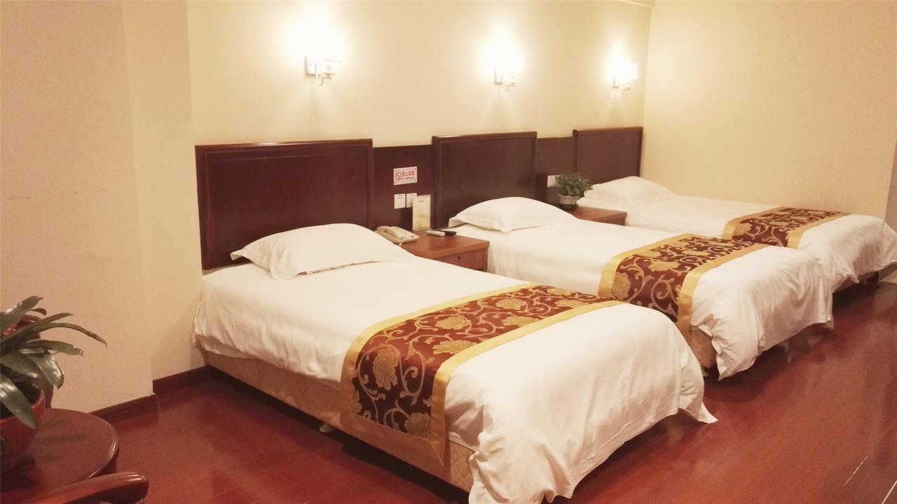 GreenTree Inn AnHui Wuhu Sanshan Development District Express Hotel Buitenkant foto